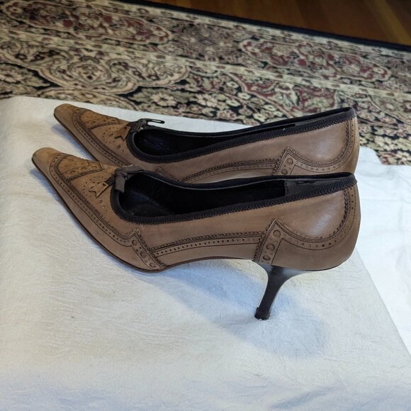 PRADA Vintage Brown Eyelet Leather Pumps Square Toe Size 39.5 - Picture 1 of 12